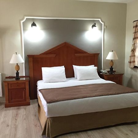 Elit Apartments And Suites คอร์ลู ภายนอก รูปภาพ