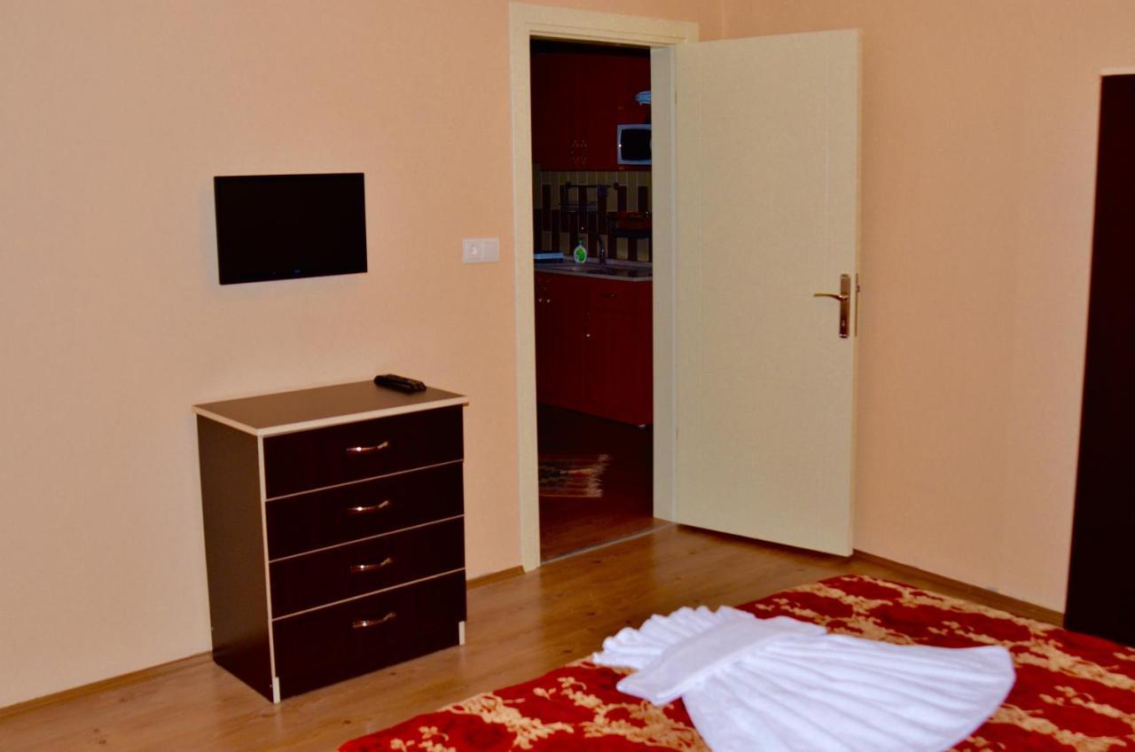Elit Apartments And Suites คอร์ลู ภายนอก รูปภาพ